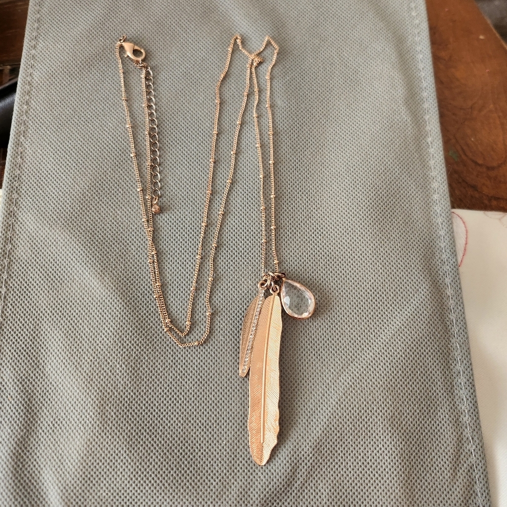 Beautiful Gold Necklace with Pendant